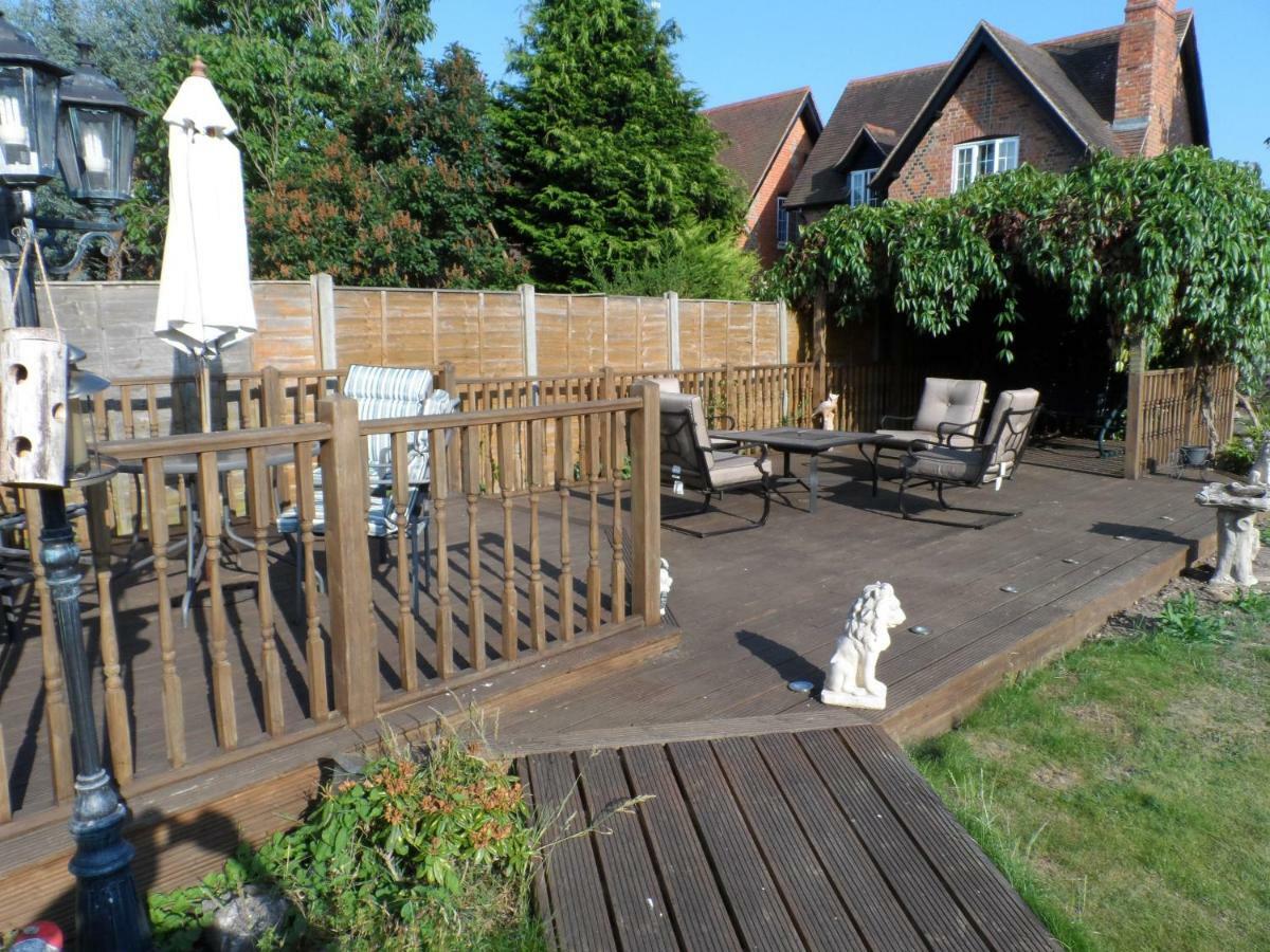 Mayfields Guest House Wokingham Extérieur photo