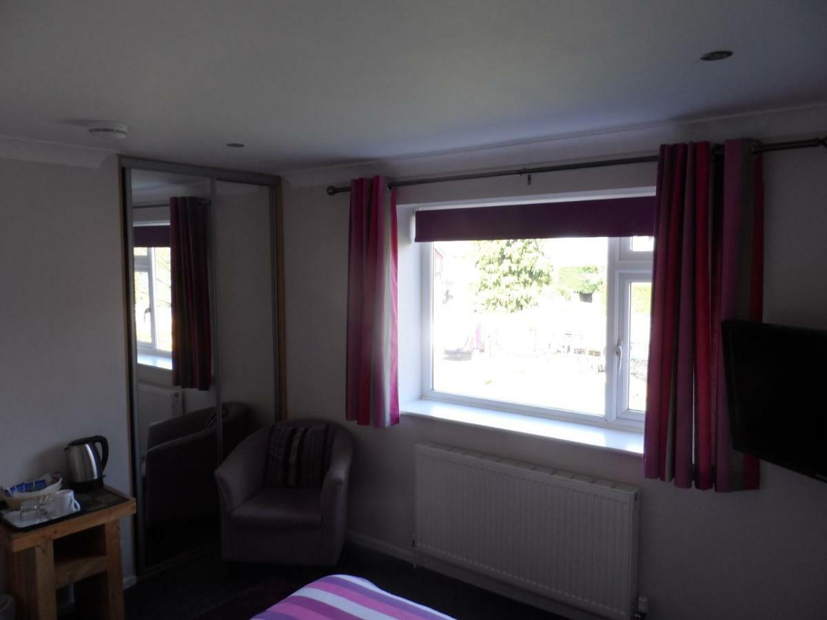Mayfields Guest House Wokingham Extérieur photo